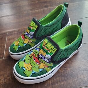 Boys size 12 Ninja Turtle Slip ons